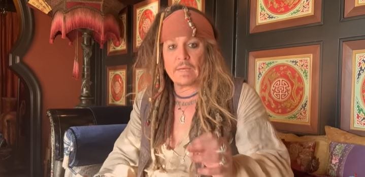 Johnny Depp újra Jack Sparrow-nak öltözött egy halálos beteg fiú kedvéért