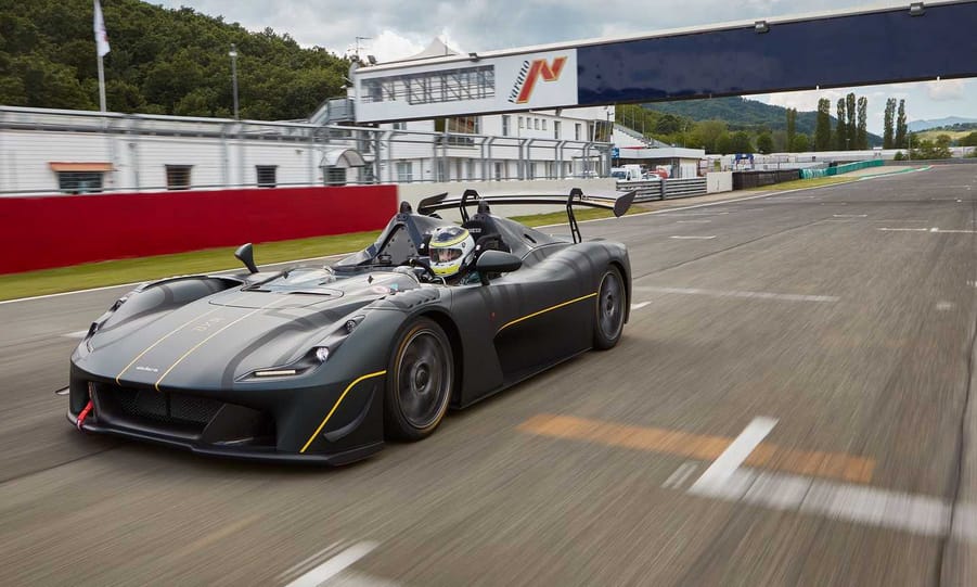 Tető és szélvédő nélkül, 290 km/h-val ezt tudja az új Dallara
