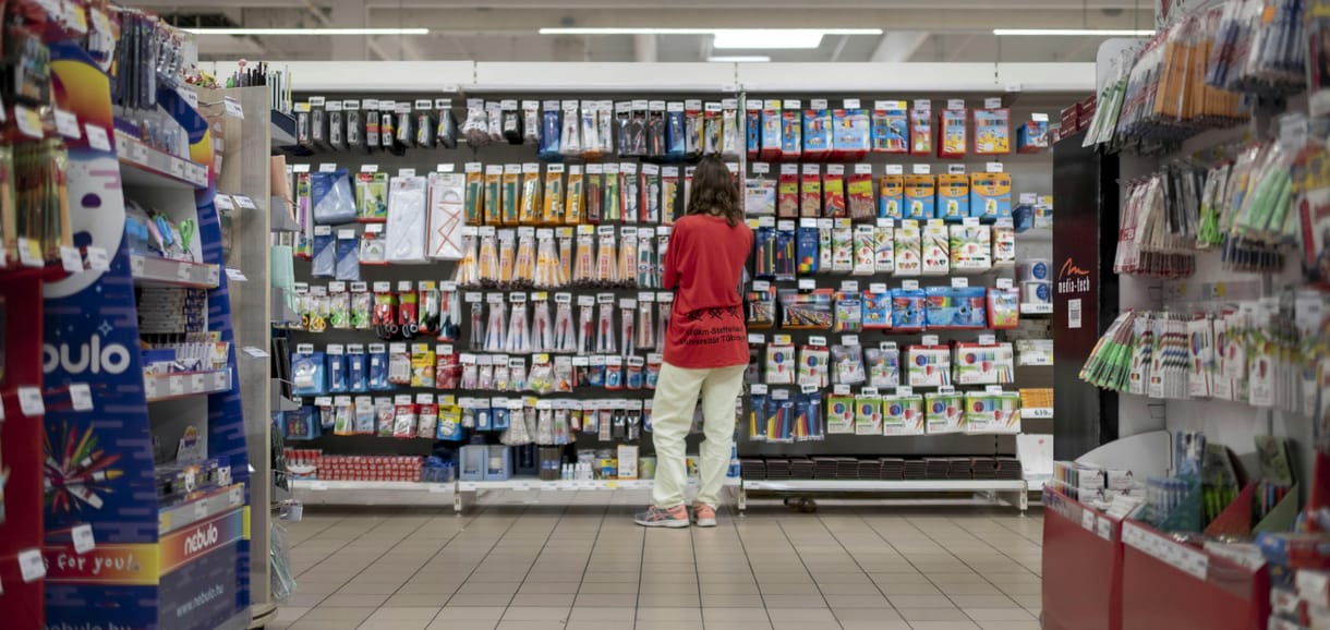 Több mint 220 ezer külhoni magyar diák kapja meg a 100 ezer forintos iskolakezdési támogatást