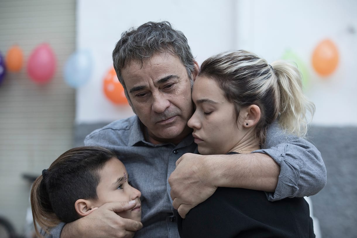 A társadalmi ranglétra aljáról tudósít empátiával, kendőzetlenül ez a spanyol film