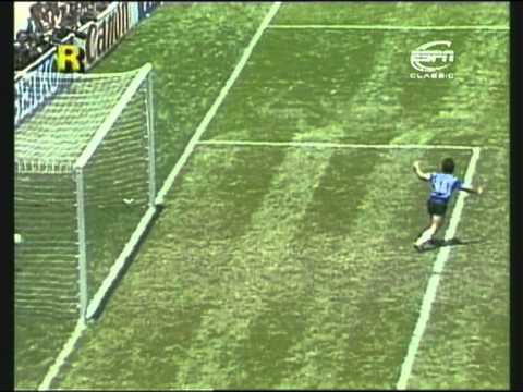 25 éve történt: emlékszik még Maradona felejthetetlen góljára? - videó