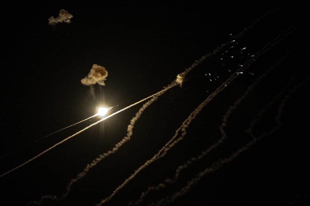 Már hétfőn megtámadhatja Irán és a Hezbollah Izraelt
