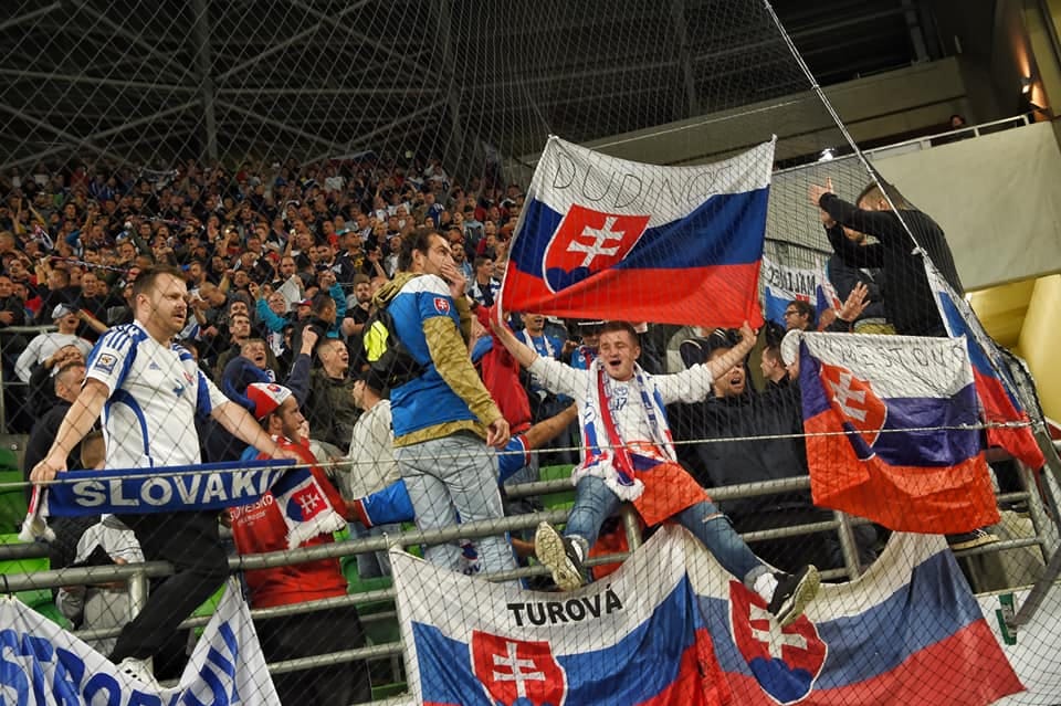 Behívatta a szlovák külügy a magyar nagykövetet a magyar-szlovák meccs miatt
