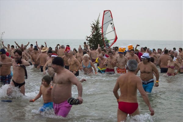 Fotó: van, aki ma megfürdött a Balatonban