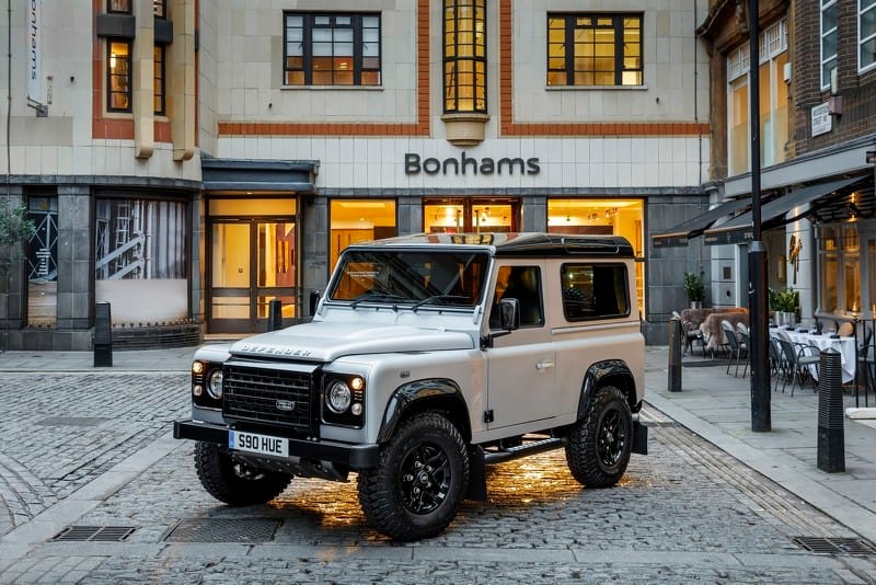 Rekordáron vitték el a kétmilliomodik Land Rover Defendert
