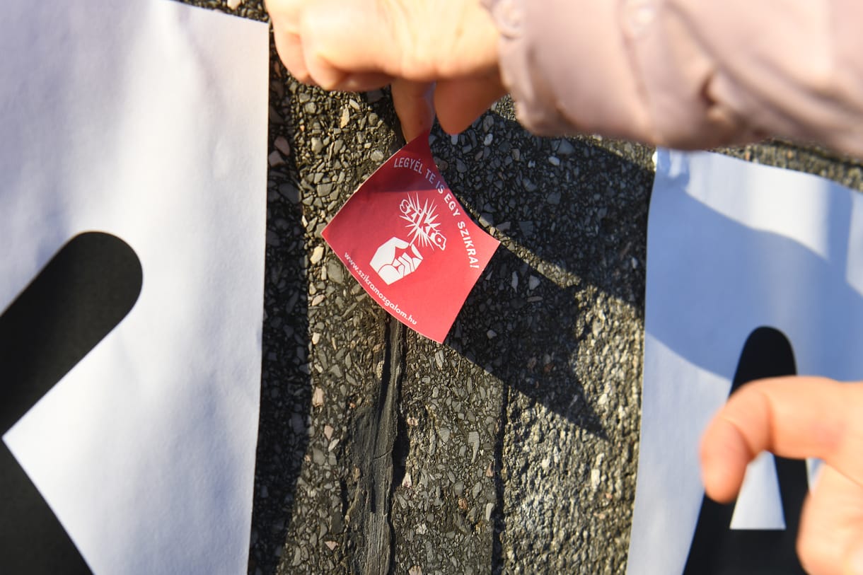 Újabb iskolák tanárai csatlakoztak a polgári engedetlenséghez