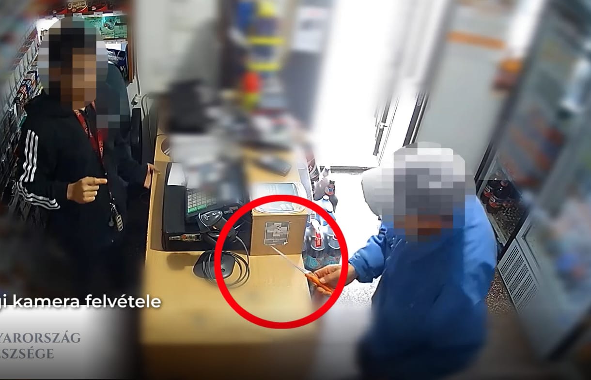 Rászólt az eladó a rablóra, hogy ne a kétliteres, hanem csak a literes bort vigye, az meg engedelmeskedett