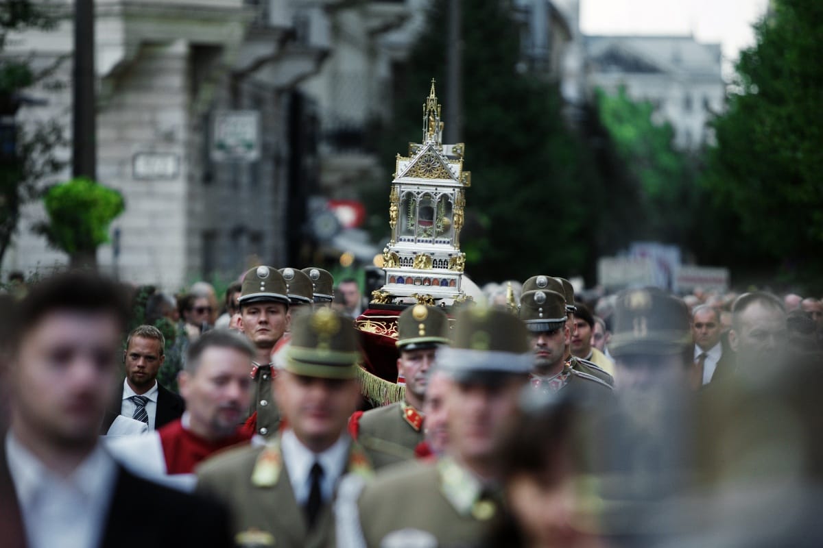 Új helyre kerül a Szent Jobb