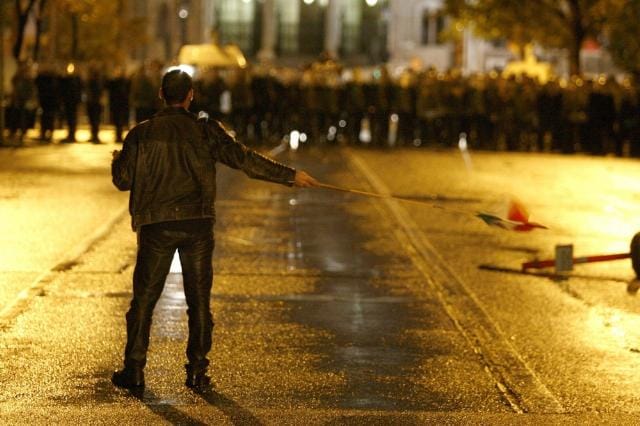 A nap, amikor Budapesten rend volt, de tüntető fogát verték ki a rendőrök