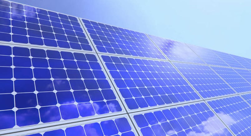 Volt turisztikai vezető és műkereskedő a napenergia-bizniszben