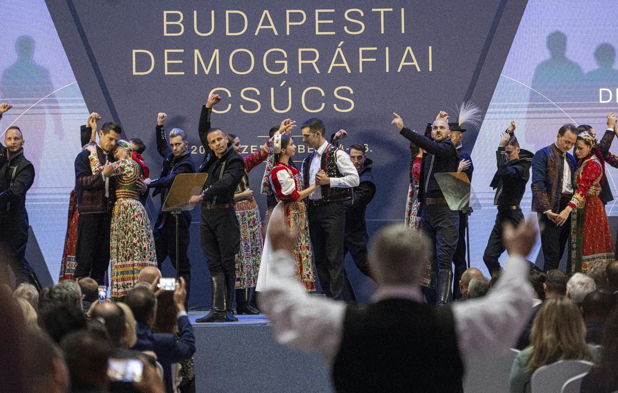 Akiknek jó, azoknak még jobb lesz – ez Orbán Viktor demográfiai csúcsteljesítménye