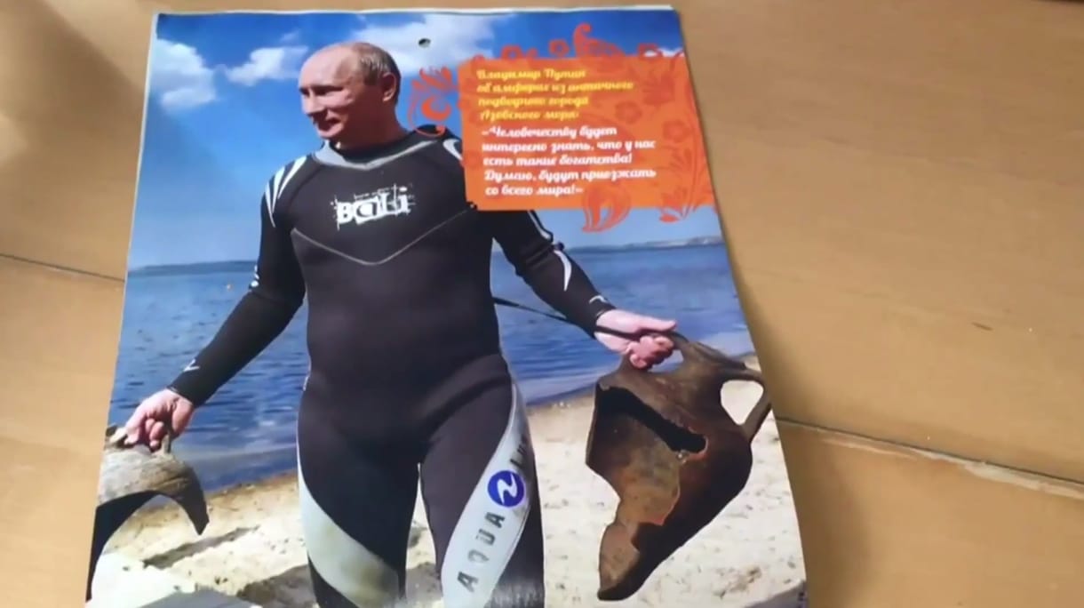 Habonyékat eheti a sárga irigység, kijött a 2017-es Putyin-naptár