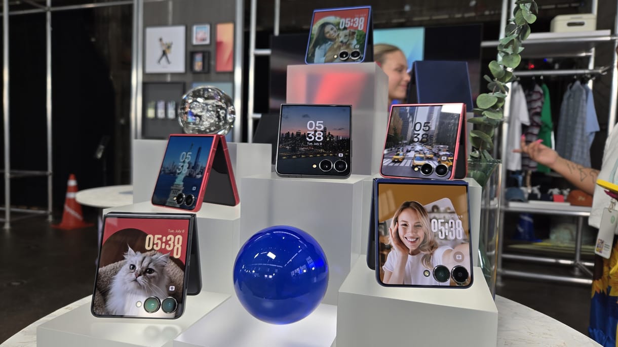 Itt vannak a videók a Samsung új telefonjairól