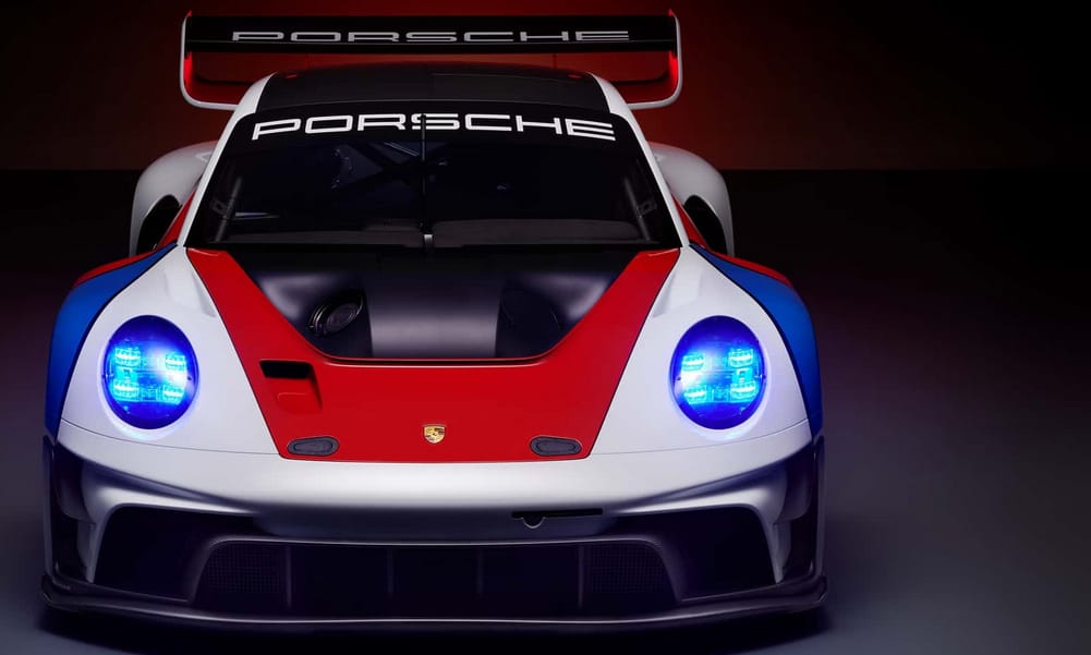 Közutakra és versenyekre is alkalmatlan a legdurvább új Porsche