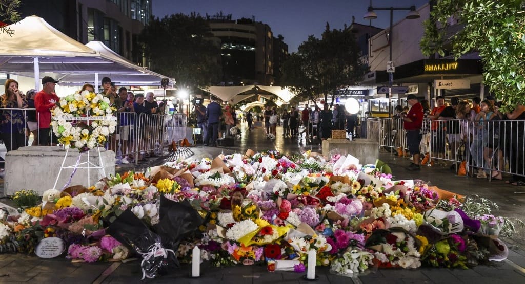 „Egy szörnyeteg volt a fiunk” – a sydney-i késelő barátnőt akart, és nagyon frusztrált volt