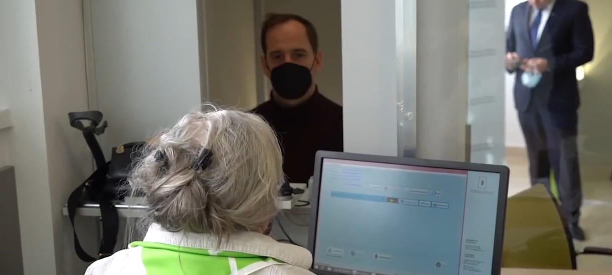 Lejárt a személyije, útlevele? Május végétől hétvégén is kérhet újat