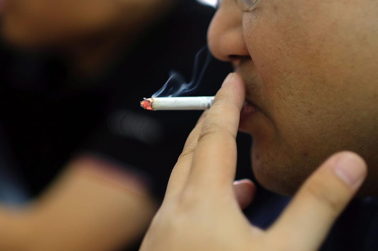 Magyarok a világban: iszunk, dohányzunk, korán halunk, de legalább kevesebb az öngyilkos