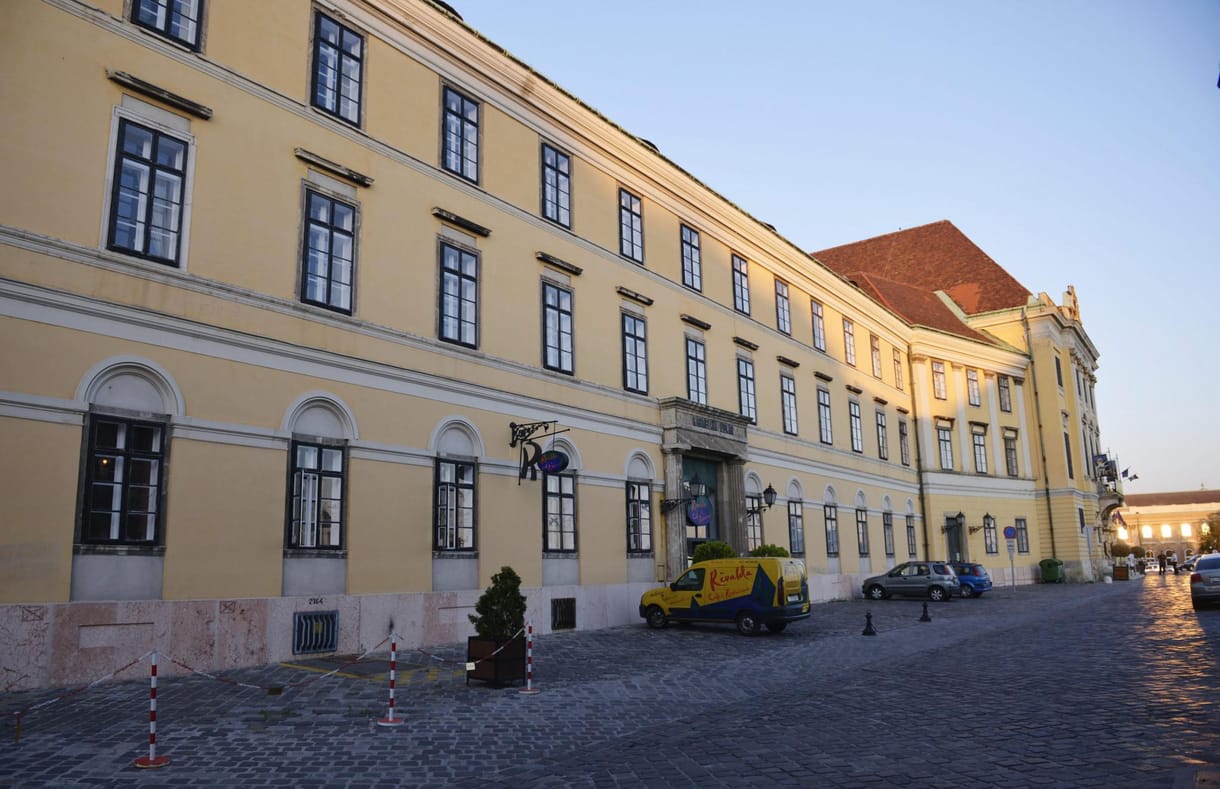 A Nemzeti Táncszínházat paterolják ki Orbánék a Várból