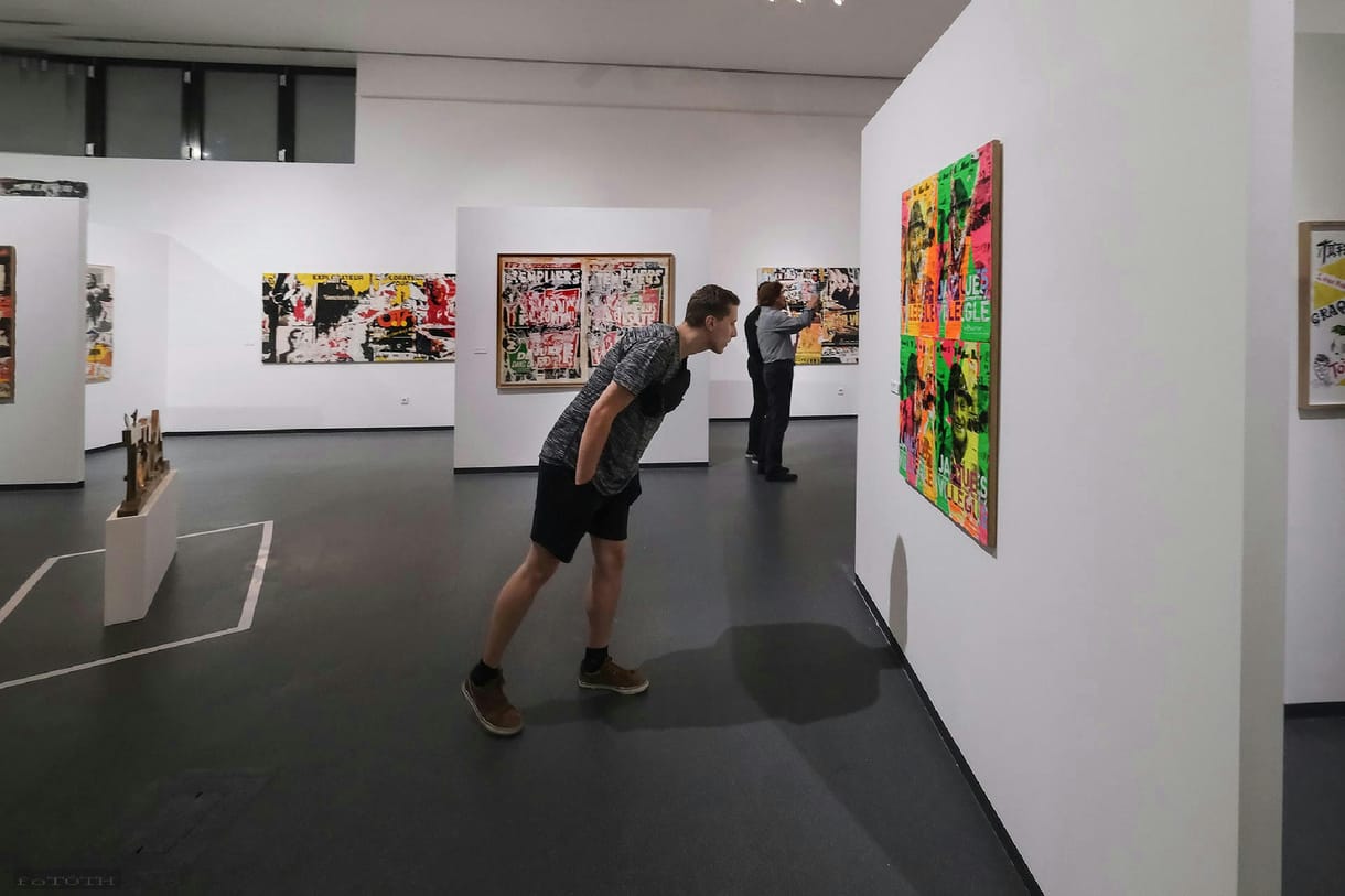 A nyári holtszezonban szenzációs kiállítást láthatunk a pécsi m21 Galériában