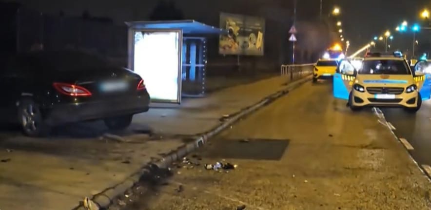 Fegyver, kard és gumibot is volt annak a sofőrnek a kocsijában, aki balesetet okozott a Ferihegyi úton