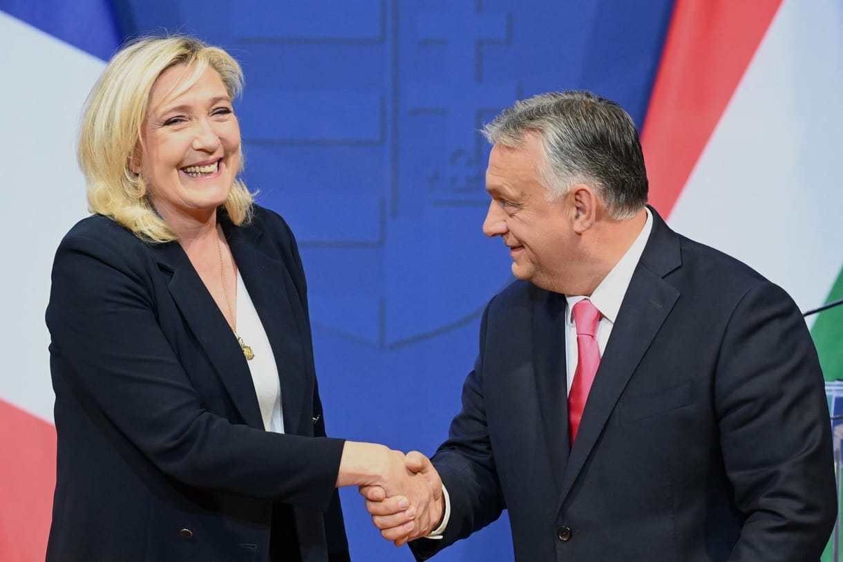 Politico: Még hétfőn csatlakozik Orbán új EP-frakciójához a francia Nemzeti Tömörülés