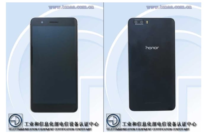 Jön a Galaxy Note 4 olcsó alternatívája