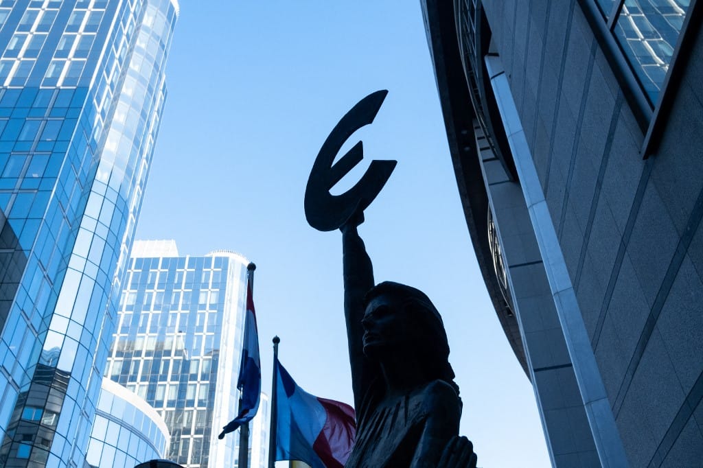 És akkor megint arrébb csúszott a dátum, amikor már biztosan jön az EU-pénz