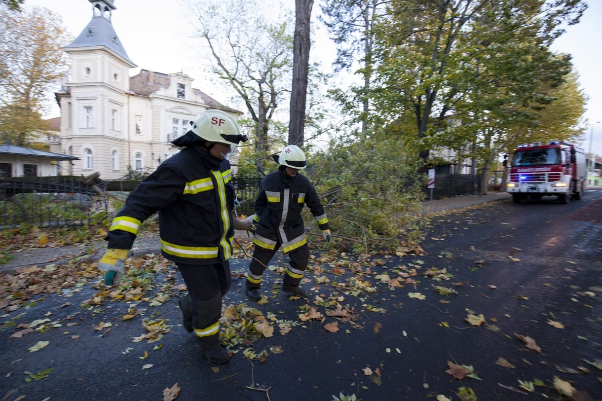 Jön a nagy szél, itt a térképes figyelmeztetés