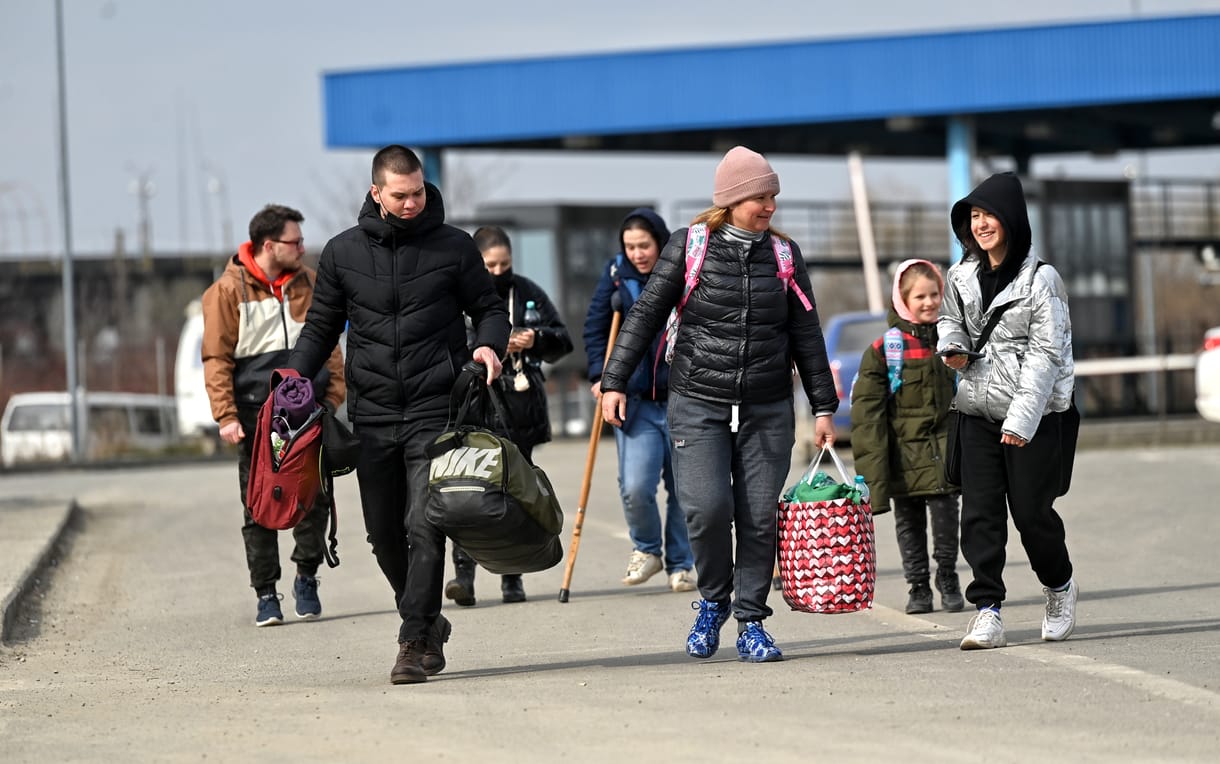 „Putyin, inkább a saját lelkedet mentsd, ha még lehetséges” – videóriport az ukrán–román határról
