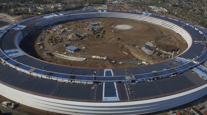 Videó: 6 hónapig készült ez a drónfelvétel az Apple új főhadiszállásáról, de megérte