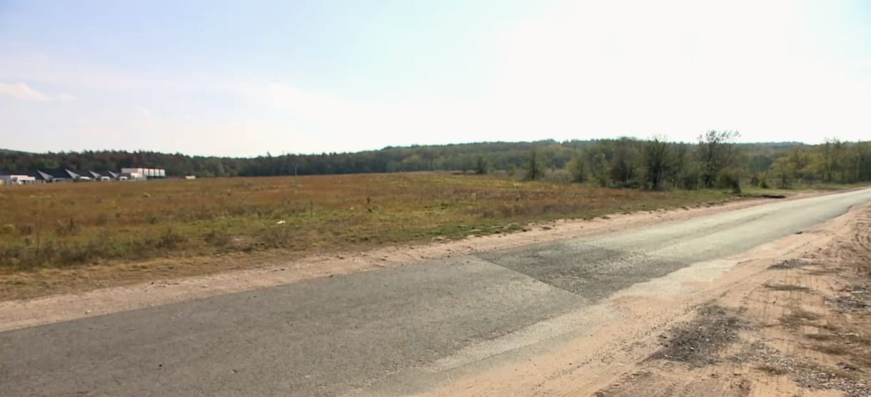 Több százmillió előleget felvehettek, mostanra költözést ígértek, de el se kezdték a lakópark-építést