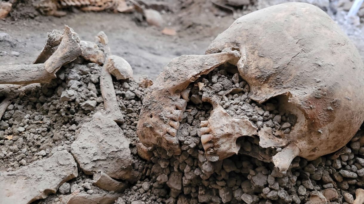 Két ember maradványaira bukkantak Pompejiben