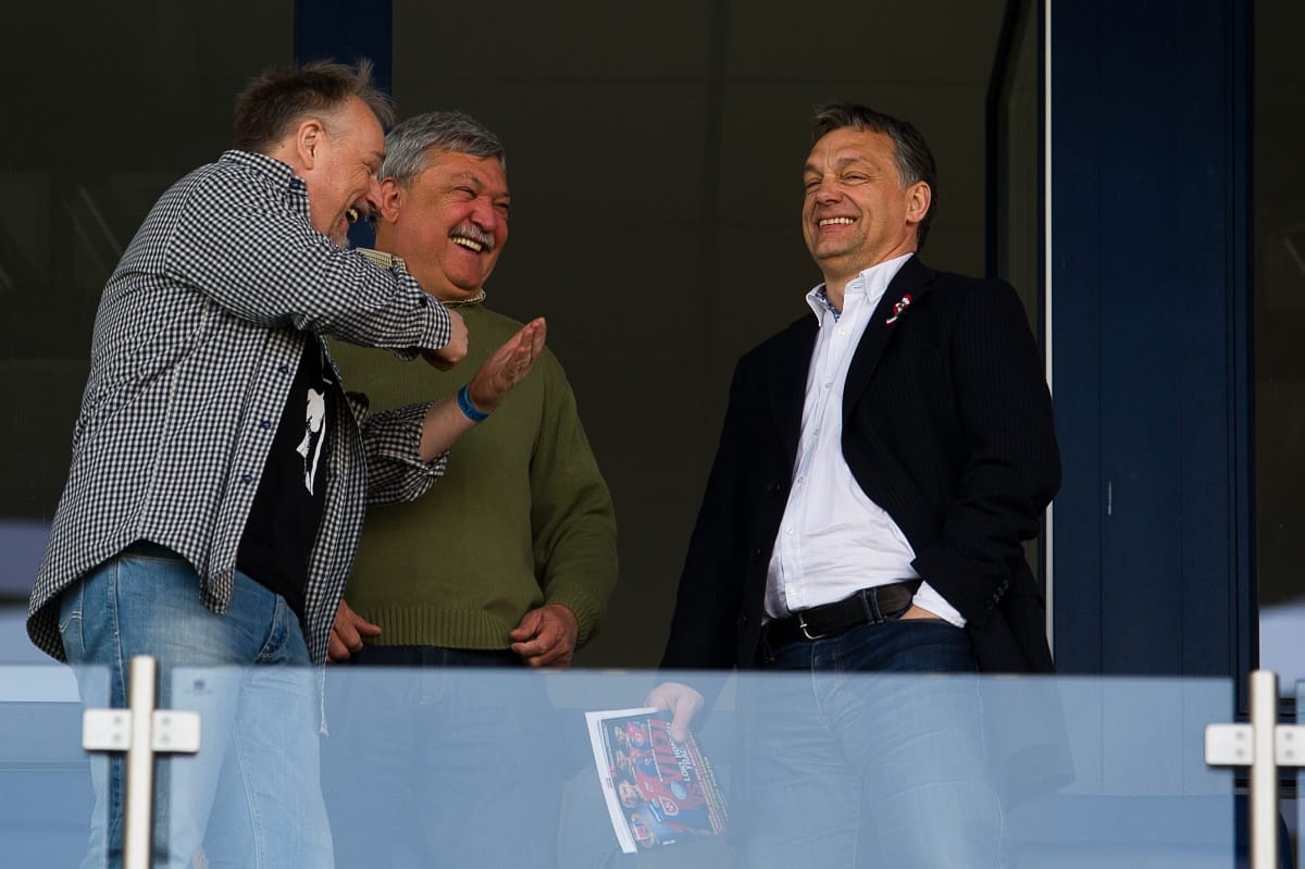 Orbán villámhárítónak használhatja Csányit