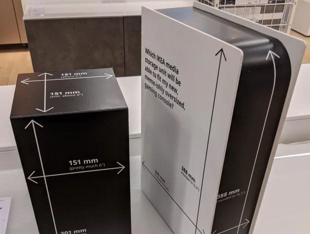 Kartonkonzolokkal segíti a PS5 és az új Xbox vásárlóit az IKEA