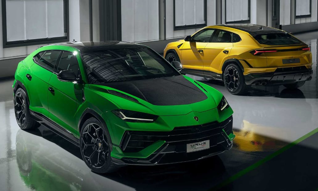 Zöld rendszámos Lamborghinik: egyre inkább villanyra váltanak az olaszok