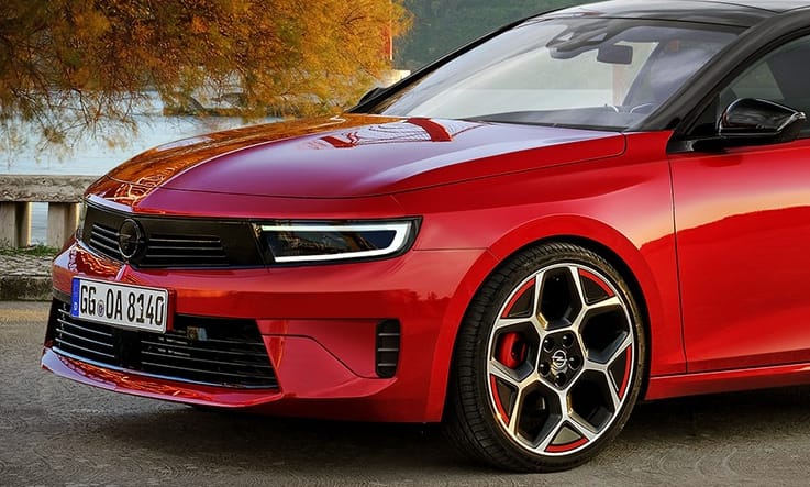Íme a magyar kéz által rajzolt új Opel Calibra