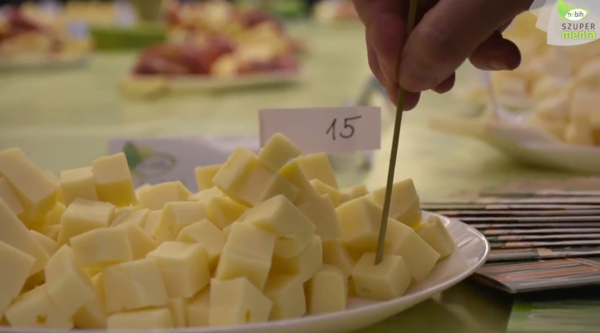 Emelkedik a tejtermékek ára, lassan luxuscikk lesz a sajt