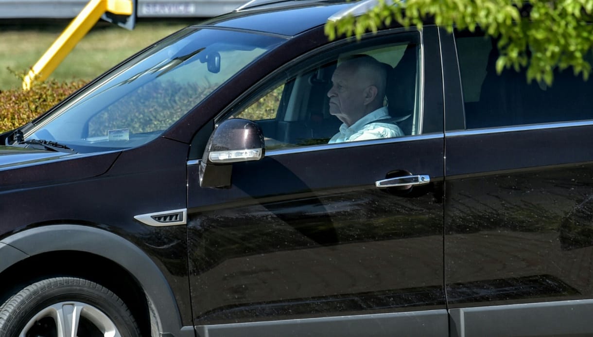Húzós bőrönd vagy hátizsák? Megérkeztek a Fidesz–KDNP-tagok Velencére