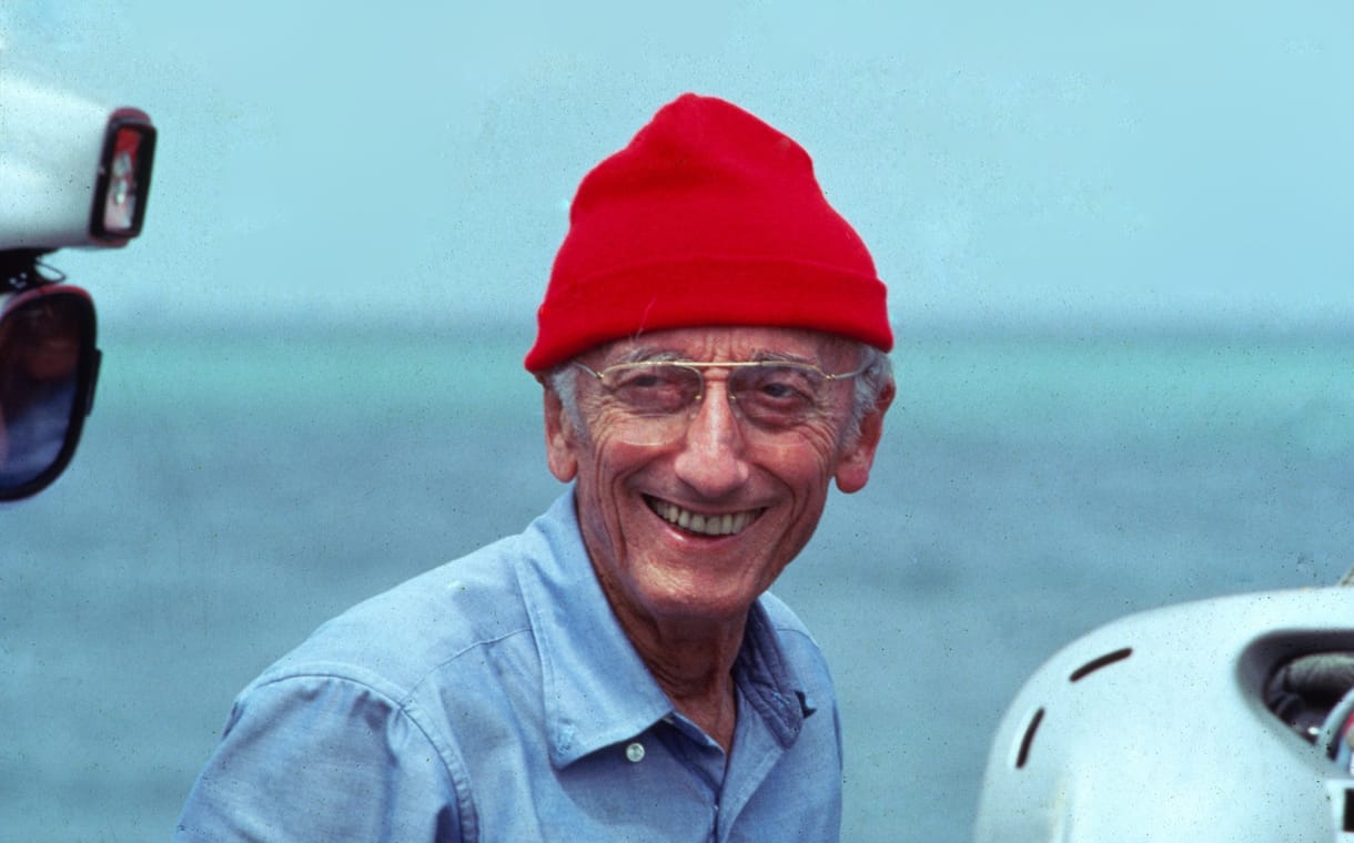 25 éve halt meg a legendás Cousteau kapitány, aki az óceánok legnagyobb tudósa, író és Oscar-díjas filmes is volt
