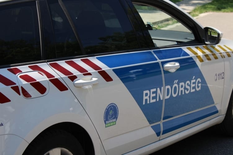 Mint az állatorvosi ló, olyan autót fogtak a rendőrök