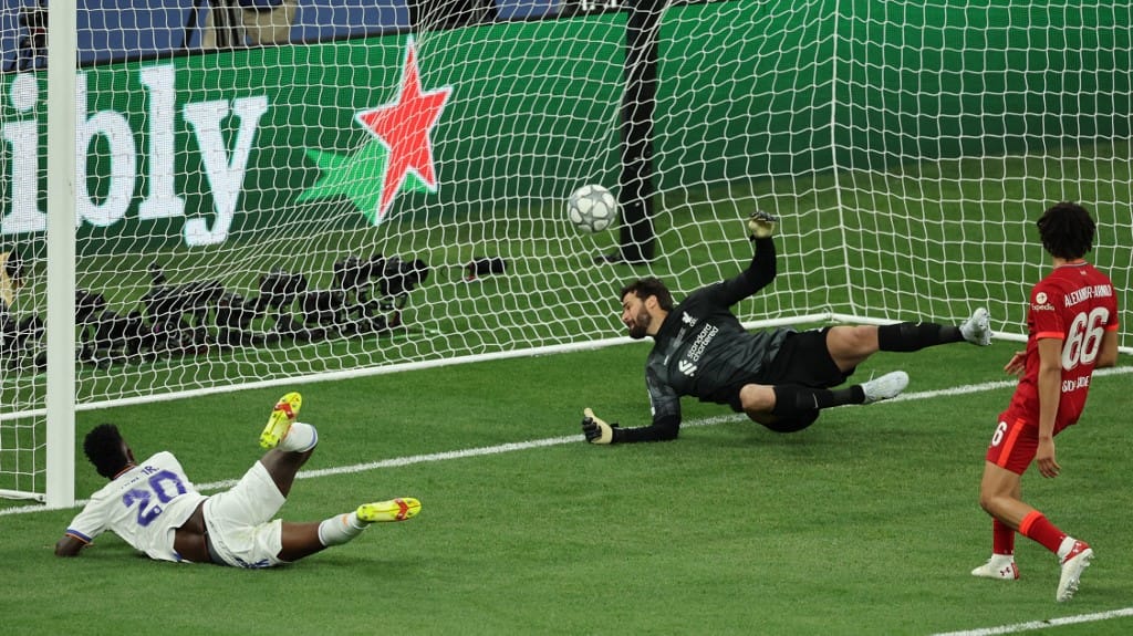 Majdnem 900 Liverpool szurkoló perli az UEFA-t a tavalyi BL-döntő előtt kialakult káosz miatt