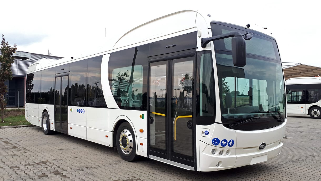 Komárom és Komarno közt jár majd az első elektromos Volánbusz
