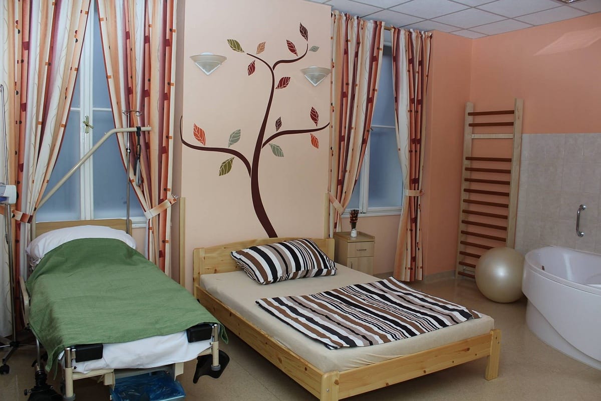 Gyönyörű szülőszoba nyílt a Semmelweis Egyetem klinikáján