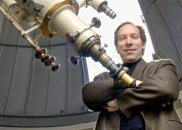 Könyvben is kiadták a kozmológia Woody Allenjének híres előadását