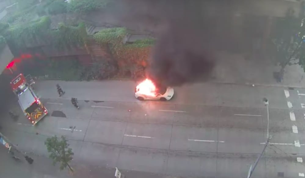 Videó: felvette a kamera, ahogy porrá ég a Lamborghini