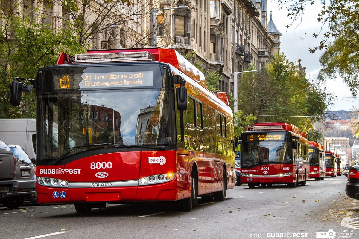 Megszúrta a sofőrt, mert nem cigizhetett részegen a trolin