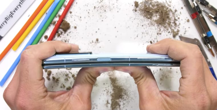 Videó: alaposan megnyúzták a Huawei idei legjobb telefonját