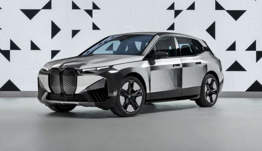 A színváltós BMW-t választotta a Time magazin az egyik legjobb innovációnak