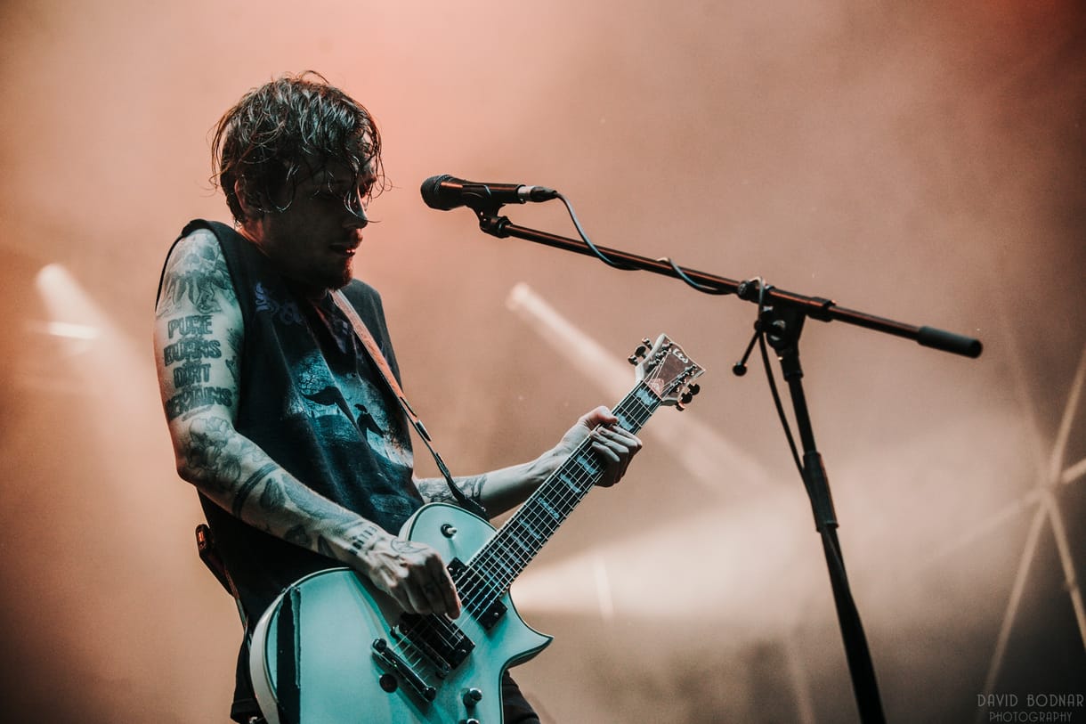 Sátán a zsinagógában? Így trappolt bele a politika egy rockkoncertbe