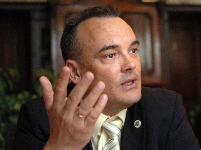 Győri telekügy: már épül az út az offshore-lovagok földje mellett